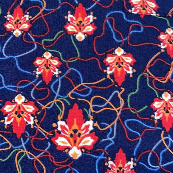 LuLaRoe woman’s Carly dress size XS - Picture 9 of 12